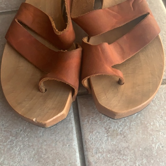 Cydwoq Revolt Sandals - Picture 5 of 6